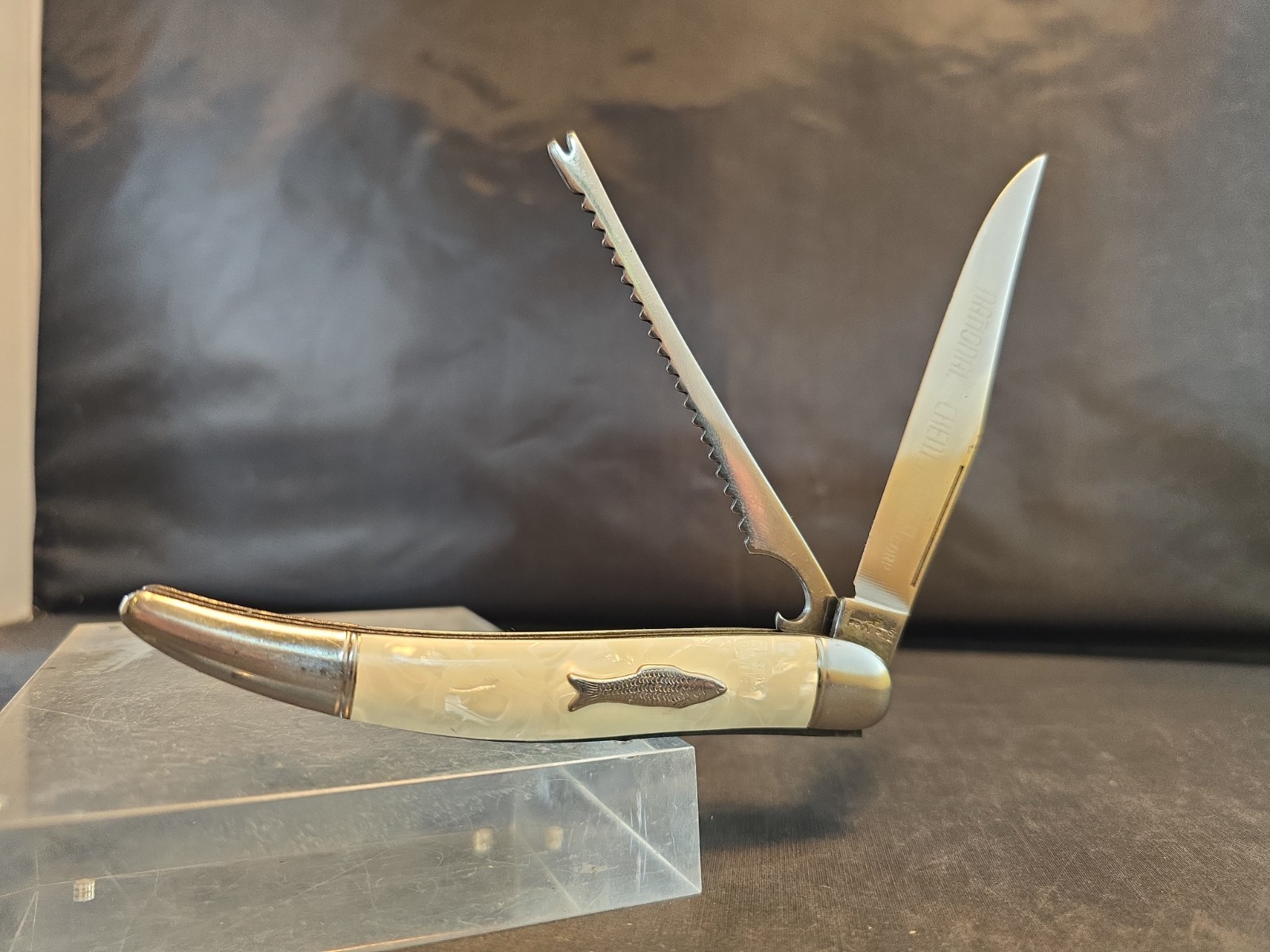 Vintage Imperial 2 Blade Fishing Knife, National Chemsearch Mother Of Pearl