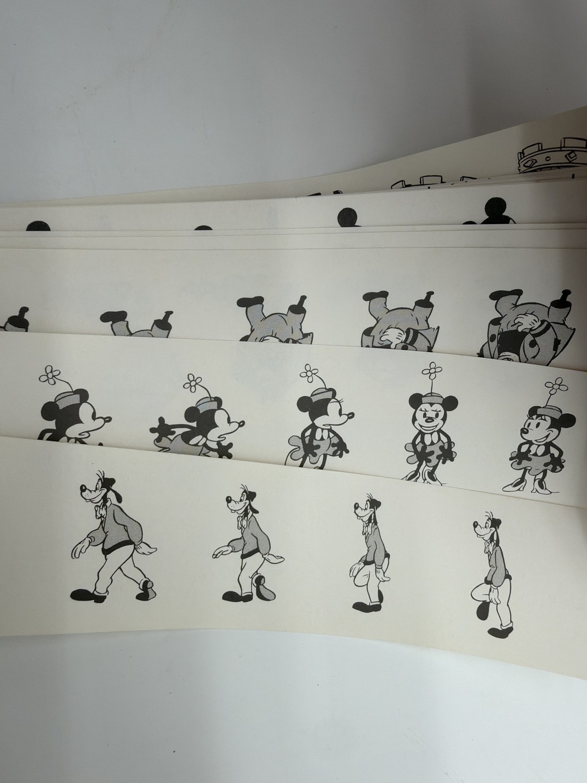 Disney Store Movie Motion Zoetrope Boxed DaMert Made in USA Animation Toy Disney Store Movie Motion Zoetrope Boxed DaMert Made in USA Animation Toy