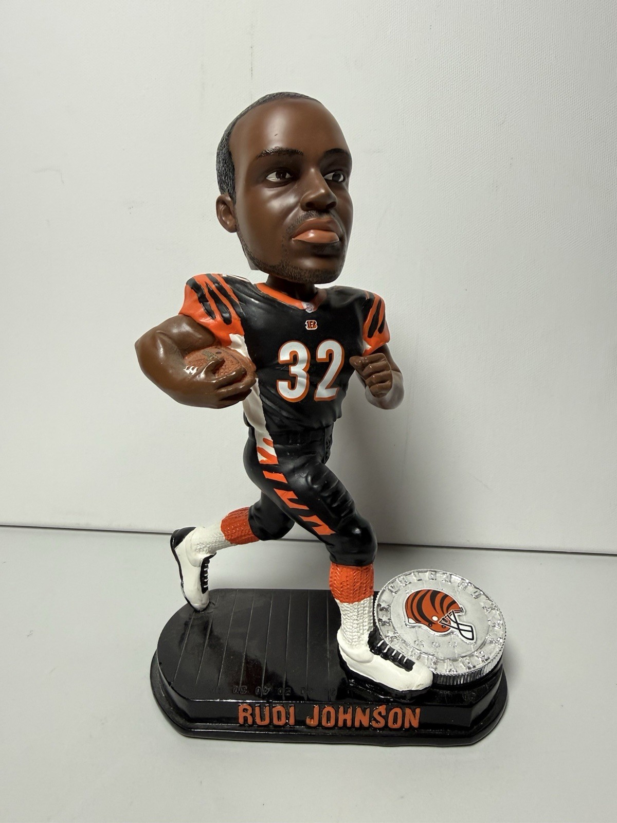 Forever Collectibles NFL Rudi Johnson #32 Bengals Bobblehead OOP 385/2006