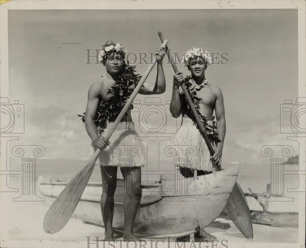 1944 Press Photo Natives of Rarotonga in the South Pacific - kfx09054