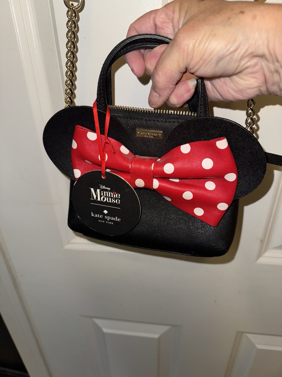 Kate Spade Disney Crossbody New Minnie Mouse Purse with Tag Attached No Box NWT Kate Spade Disney Crossbody New Minnie Mouse Purse with Tag Attached No Box NWT