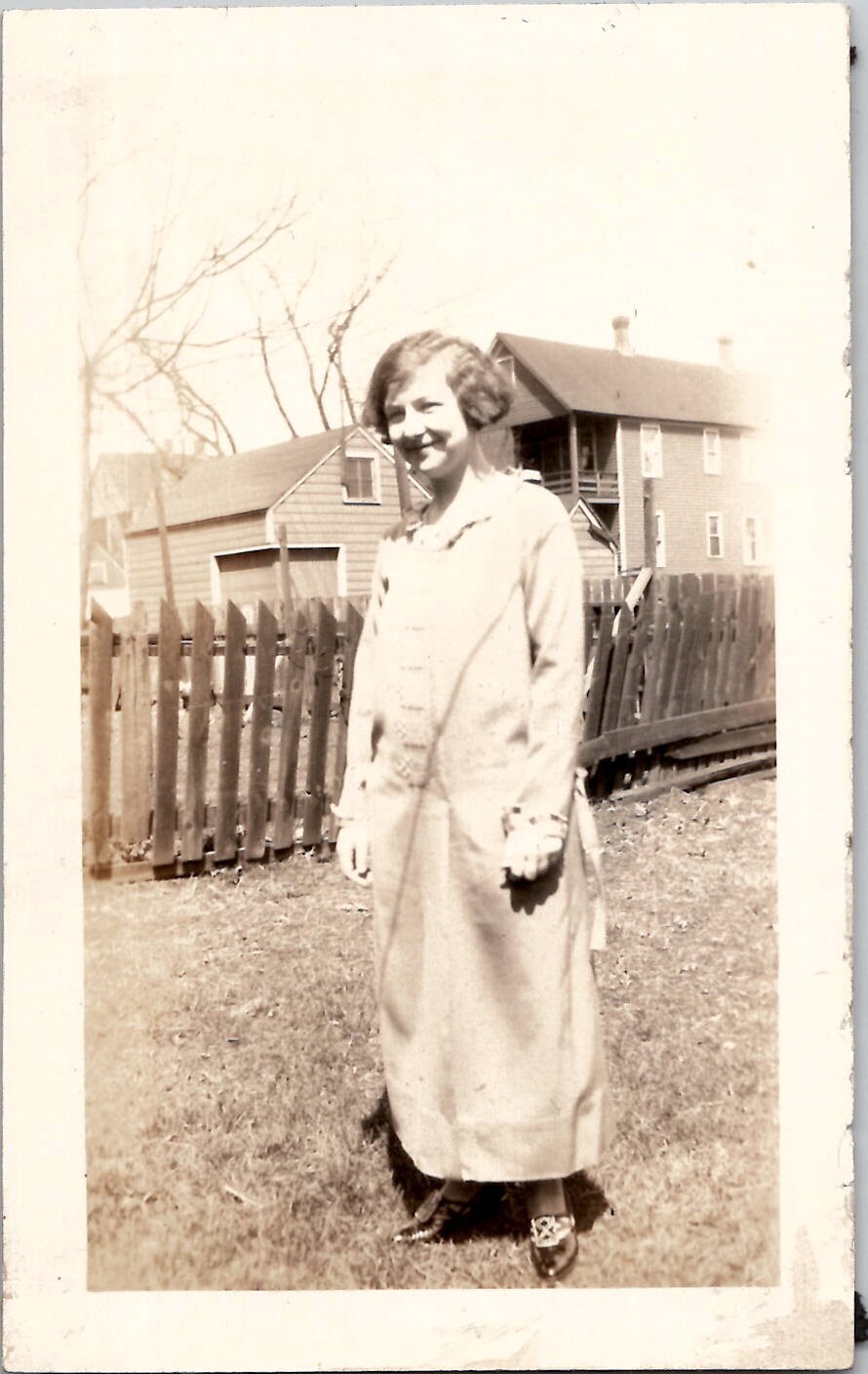 Old Fashioned Flapper Lady Long Conservative Dress 1920s Vintage Photograph