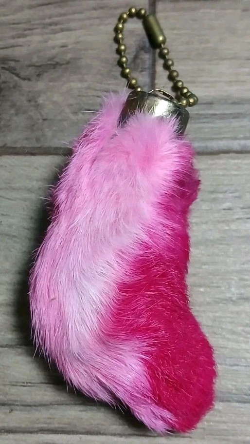 3” - 1960s Lucky Charm USA Vintage Real RABBIT\'S FOOT - Keychain Pink Large 3” - 1960s Lucky Charm USA Vintage Real RABBIT\'S FOOT - Keychain Pink Large
