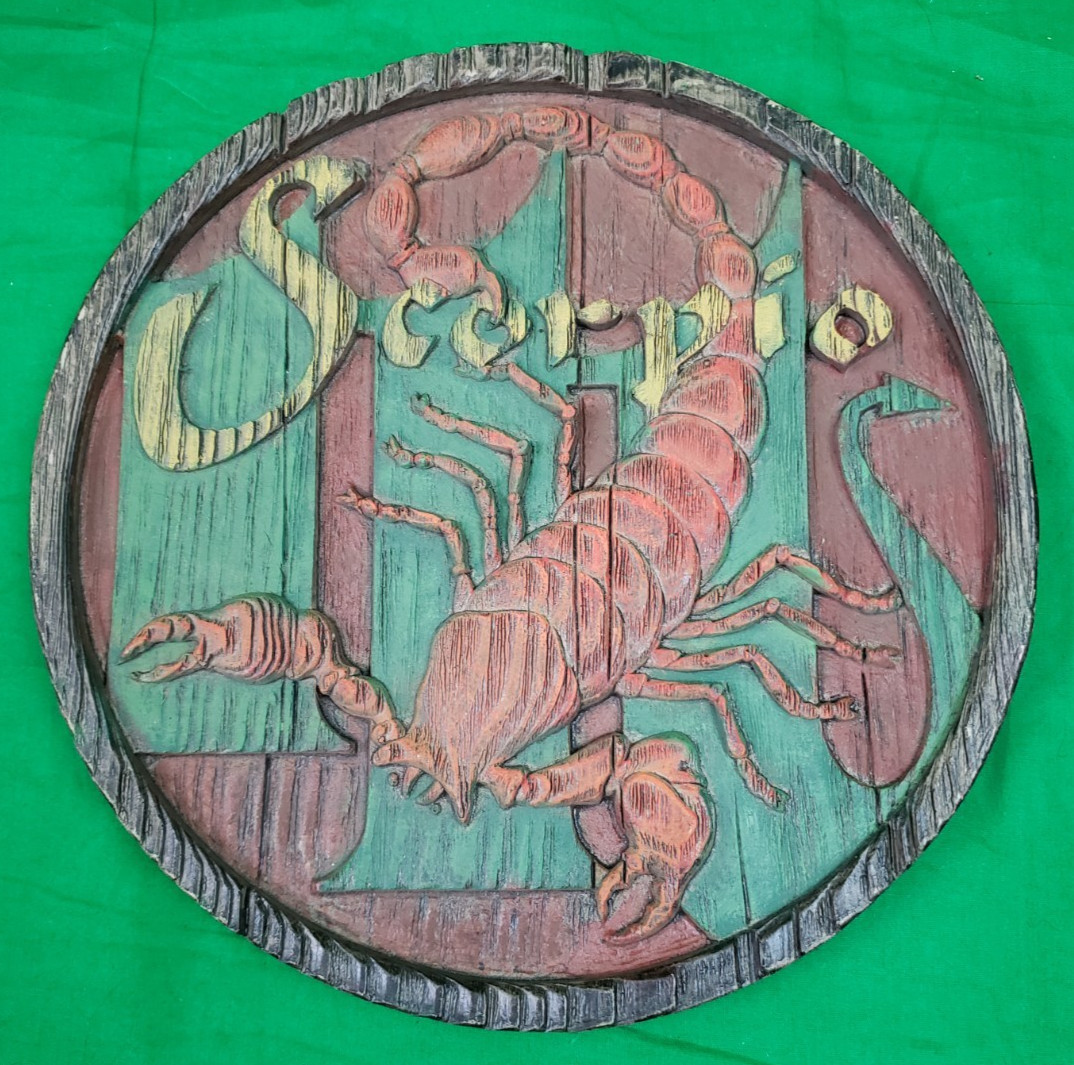 VINTAGE 1970s SCORPIO ZODIAC CHALKWARE PLAQUE