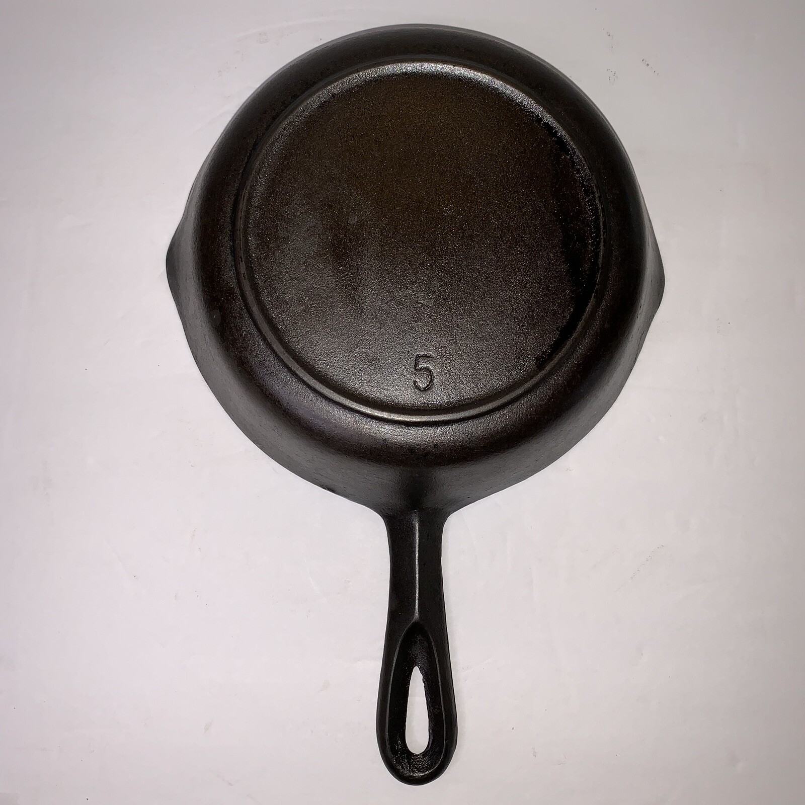 Vintage Cast Iron No 5 Skillet Has A Bit Of Pitting Tiny Wobble Ci76