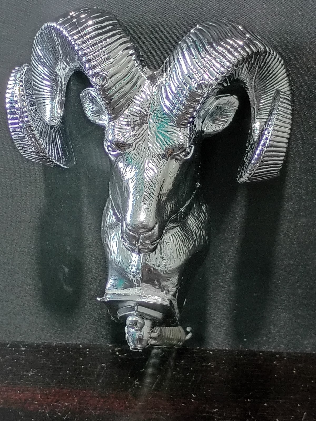 Dodge Ram Hood Ornament Ram Head 1981-1993 Ram Charger -chrome aftermarket Dodge Ram Hood Ornament Ram Head 1981-1993 Ram Charger -chrome aftermarket