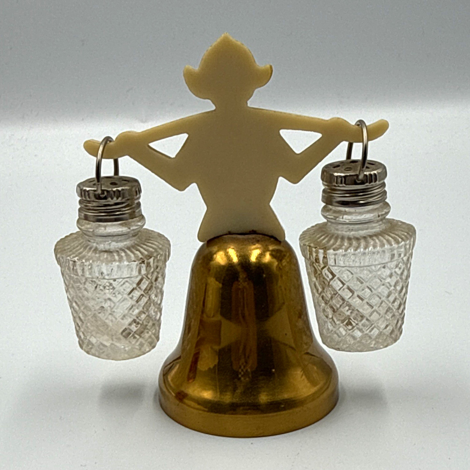 VTG D\'Art Craftsman Corp. Dutch Milkmaid Dinner Bell Salt & Pepper Shaker Set VTG D\'Art Craftsman Corp. Dutch Milkmaid Dinner Bell Salt & Pepper Shaker Set