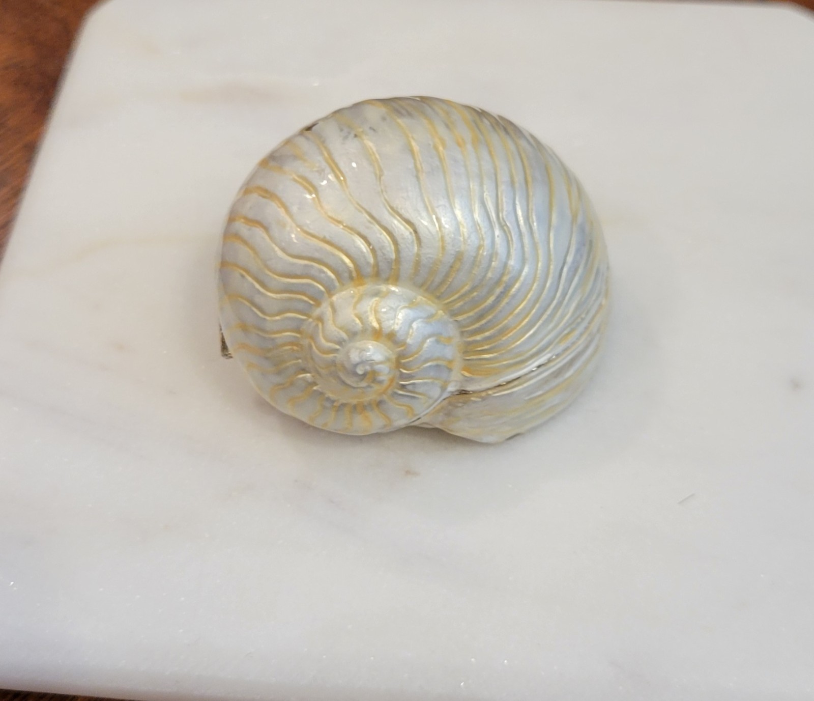Monet 2011 Shell Hinged Trinket Box w/ Faux Pearl. Very Rare.