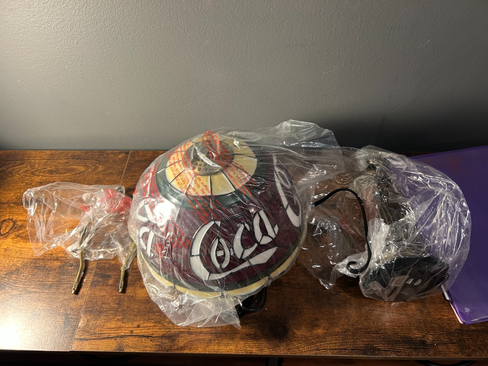 Vintage 1990's Tiffany Style Coca Cola Lamp (OG STYROFOAM INSERTS, PLASTIC WRAP) Vintage 1990's Tiffany Style Coca Cola Lamp (OG STYROFOAM INSERTS, PLASTIC WRAP)