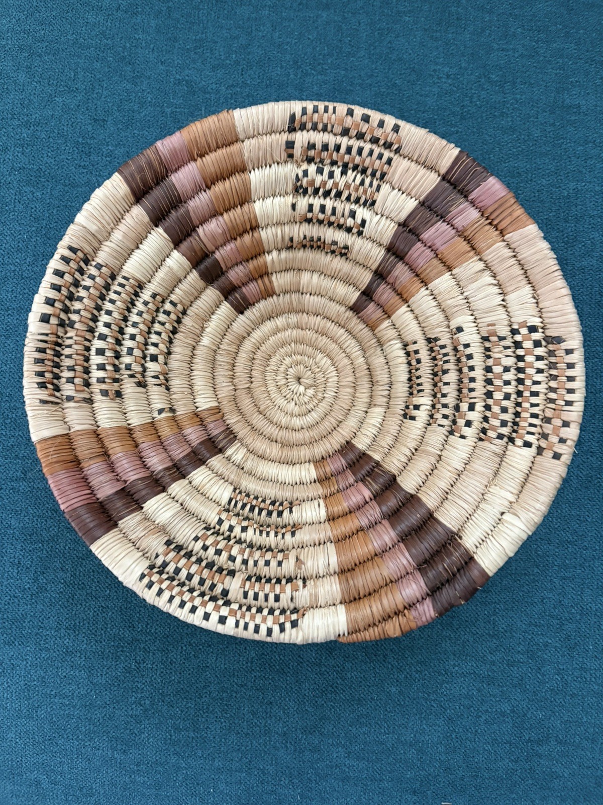 Vintage Hand Woven Coil Coiled Basket Round Ethnic Tribal Folk Art Vintage Hand Woven Coil Coiled Basket Round Ethnic Tribal Folk Art