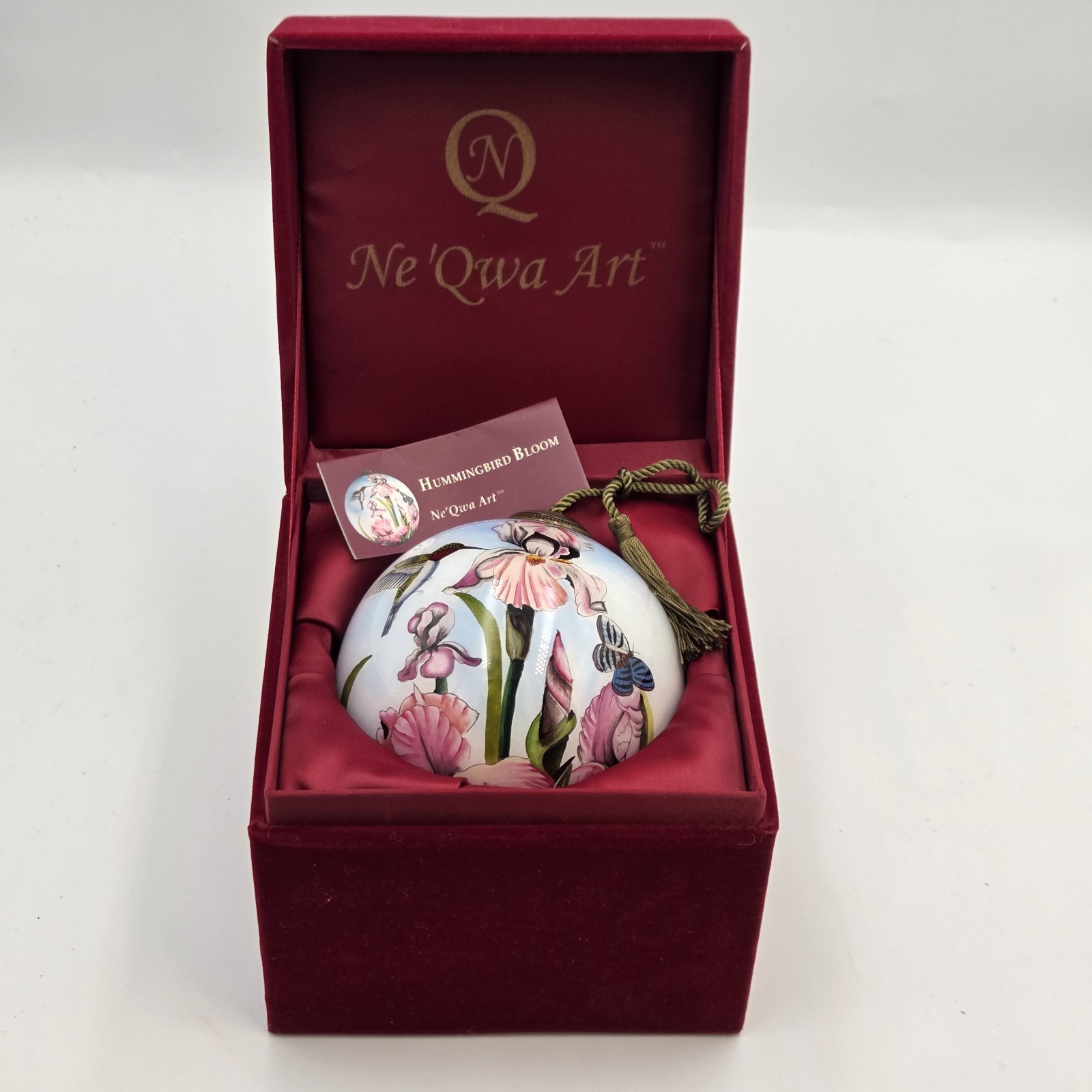 Ne Qwa Art Hummingbird Bloom Iris Round 4