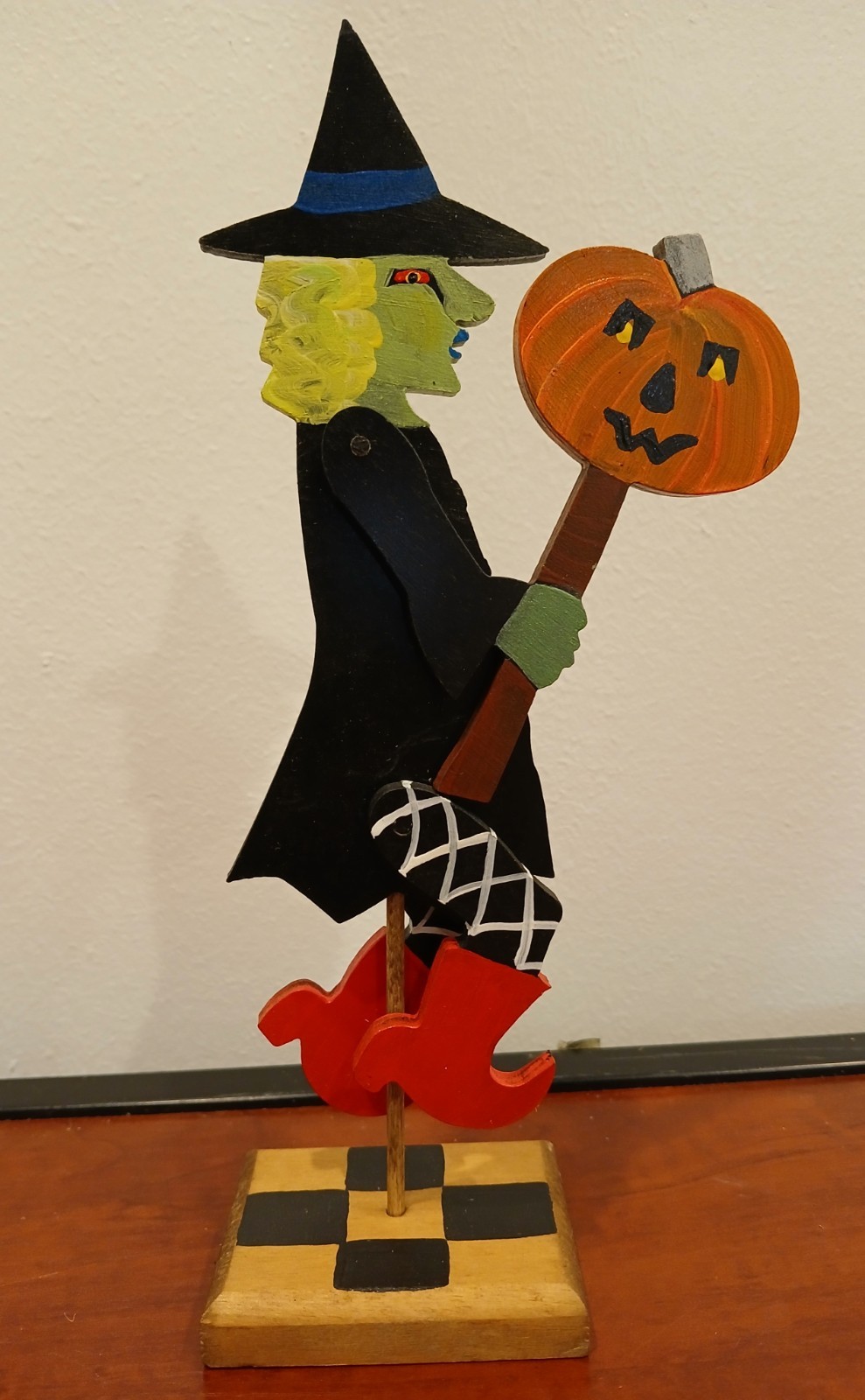 Nancy Thomas Handmade Folk Art Witch Moving Arms & Legs Signed 2009 8.75