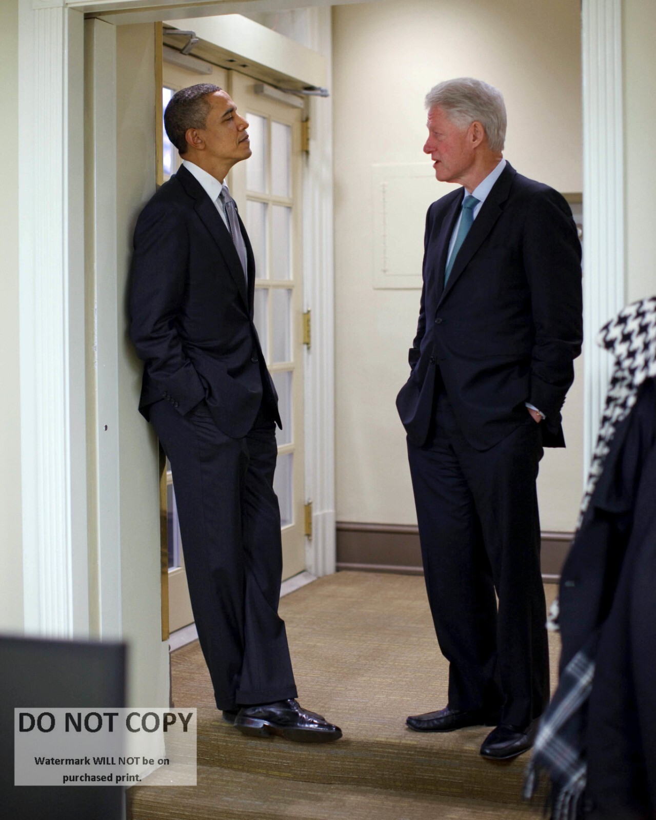 PRESIDENT BARACK OBAMA AND FORMER PRESIDENT BILL CLINTON - 8X10 PHOTO (EP-255)