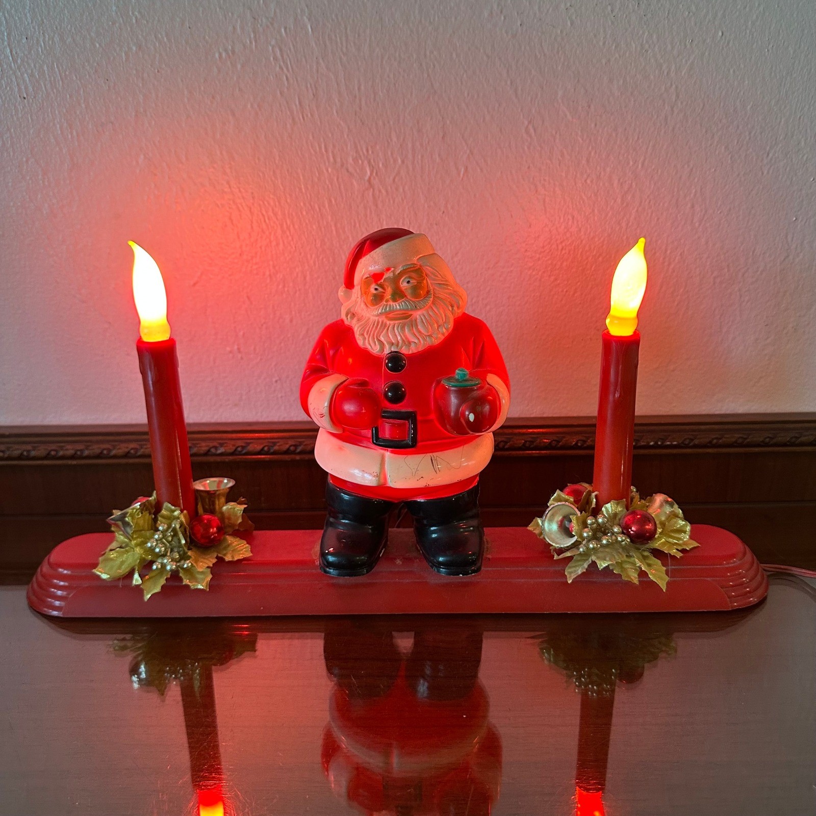 Vintage Royal Electric Santa Claus Candolier 2-Light Christmas Centerpiece Red Vintage Royal Electric Santa Claus Candolier 2-Light Christmas Centerpiece Red