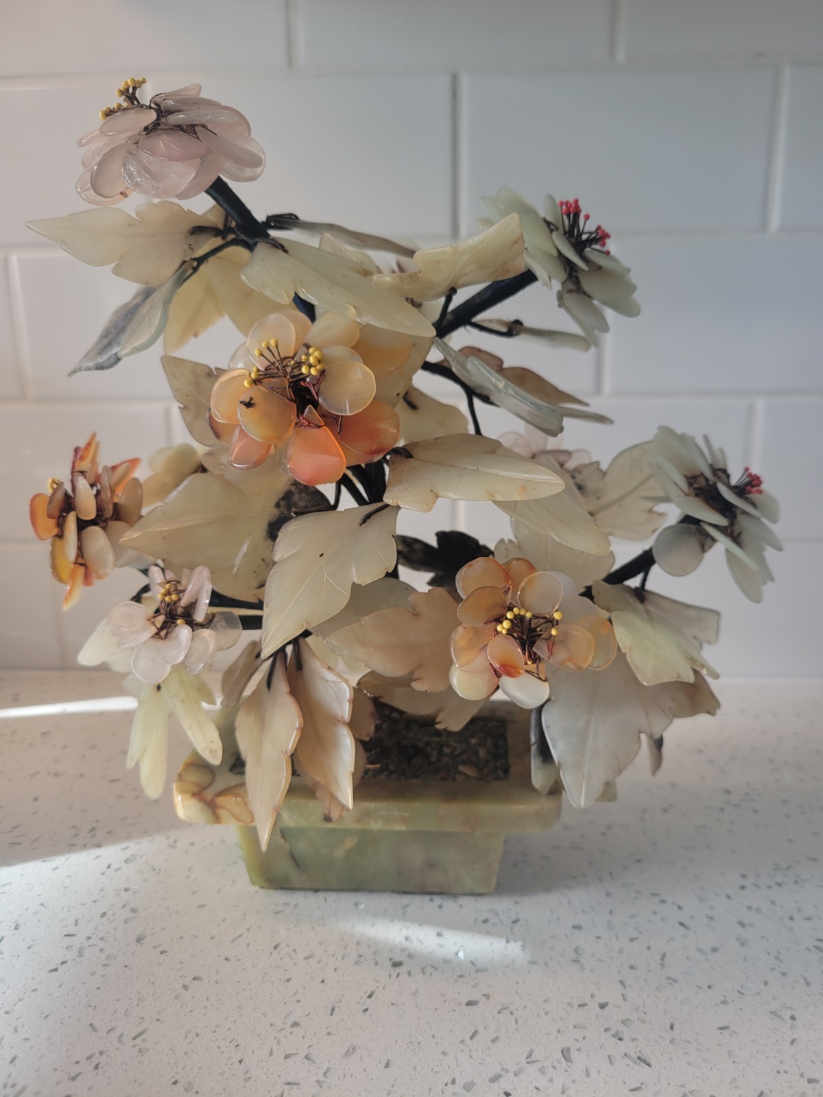 Beautiful Vintage Chinese Carved Hardstone and Jade Bonsai Tree Beautiful Vintage Chinese Carved Hardstone and Jade Bonsai Tree
