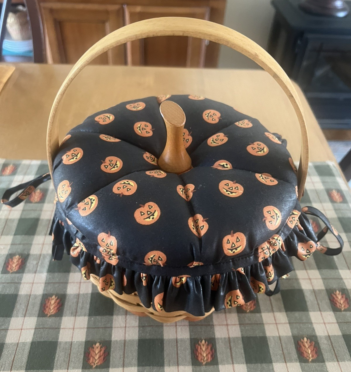 VTG 1996 Longaberger Halloween Pumpkin Basket W/ Liner Protector & Lid, Tie-On 