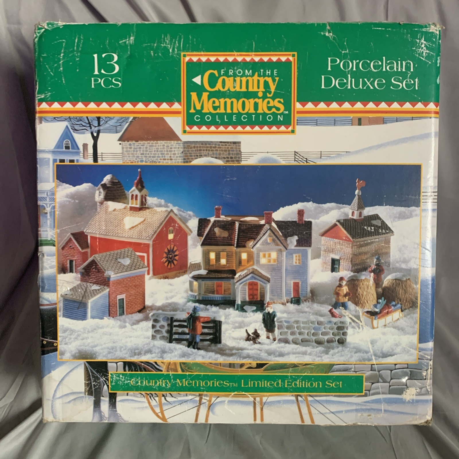 VTG Country Memories Limited Edition Christmas Village SEE DESCRIPTION VTG Country Memories Limited Edition Christmas Village SEE DESCRIPTION