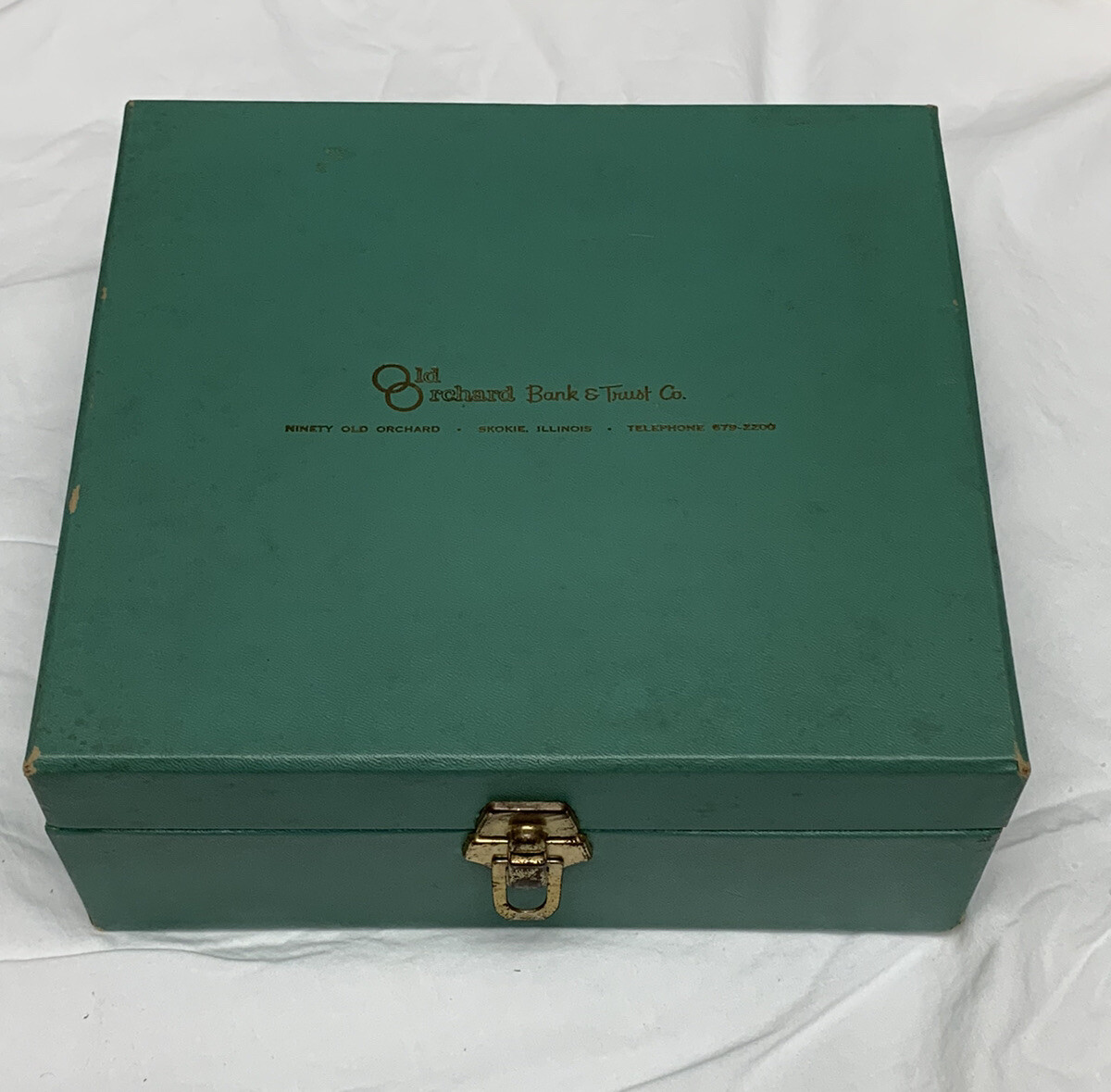 Vintage OLD ORCHARD Bank + Trust Advertising Promo Organizer Box 9”
