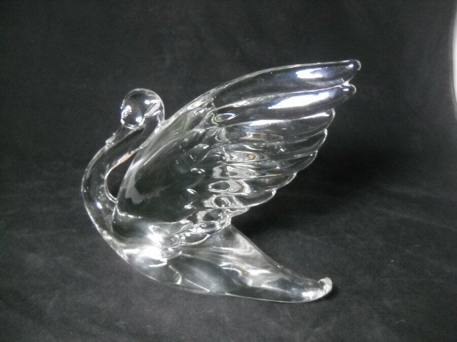 Heisey Large Crystal Swan 8