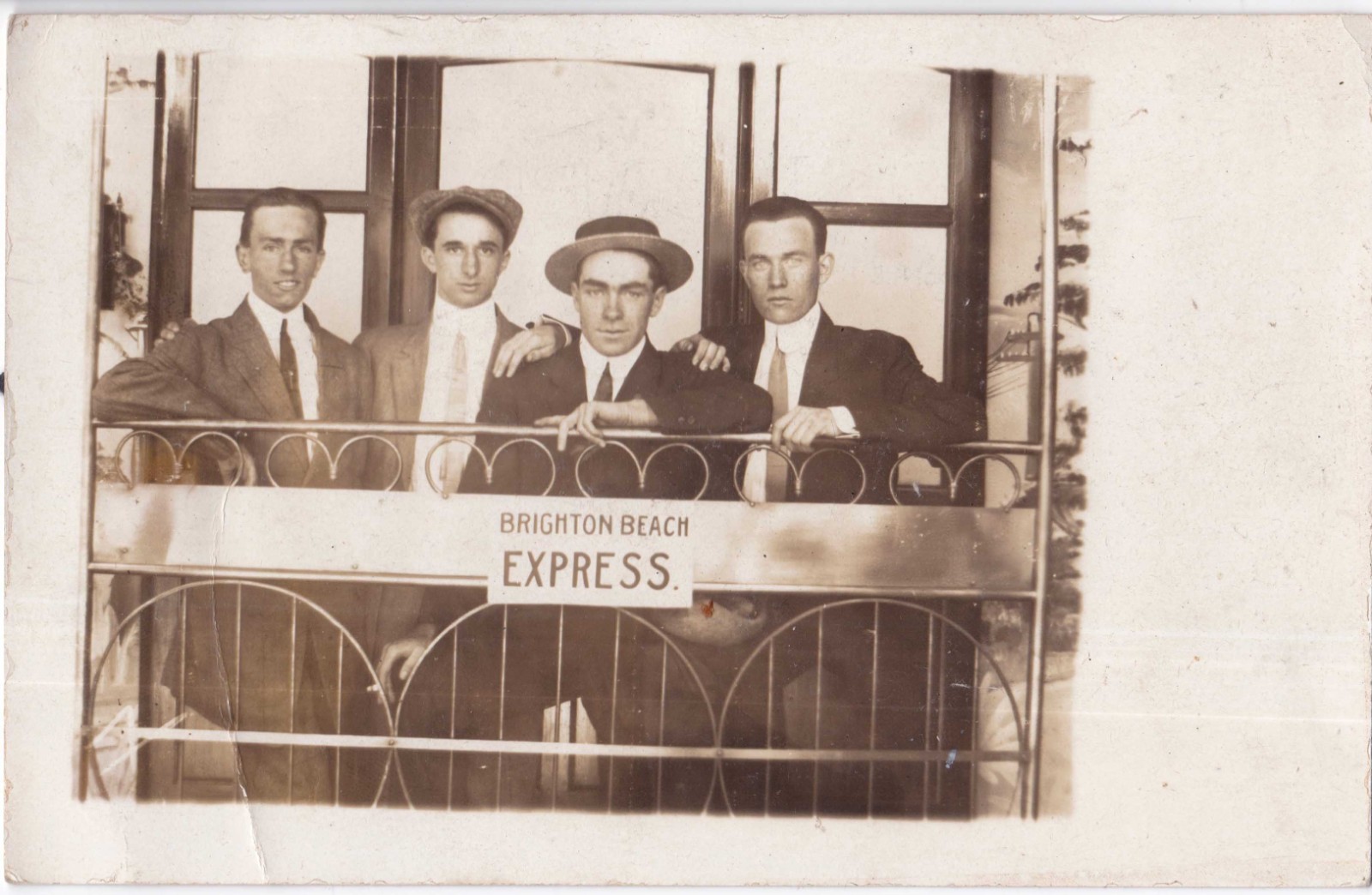Vintage RPPC - Affectionate guys at Brighton Beach, Brooklyn - Gay interest