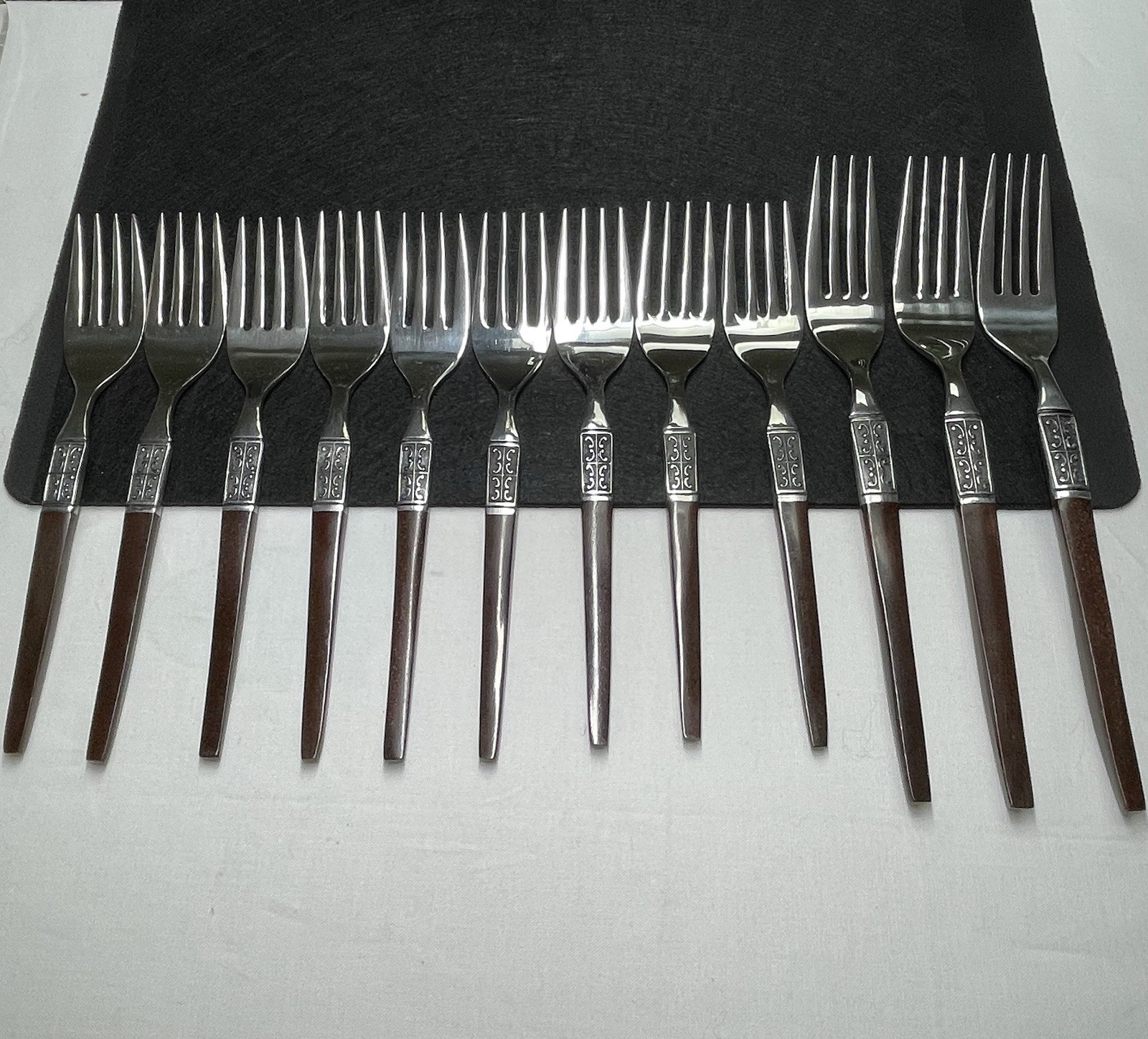 Vintage 1960s EKCO Eterna La Joya Set 12 Forks Silverware Flatware Made in Japan Vintage 1960s EKCO Eterna La Joya Set 12 Forks Silverware Flatware Made in Japan