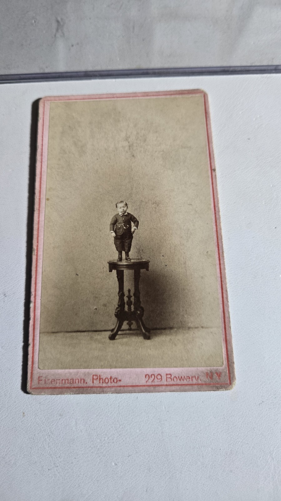 FREAK CIRCUS FAMOUS GENERAL MITE MIDGET VICTORIAN CARTE DE VISITE CDV 1880's FREAK CIRCUS FAMOUS GENERAL MITE MIDGET VICTORIAN CARTE DE VISITE CDV 1880's