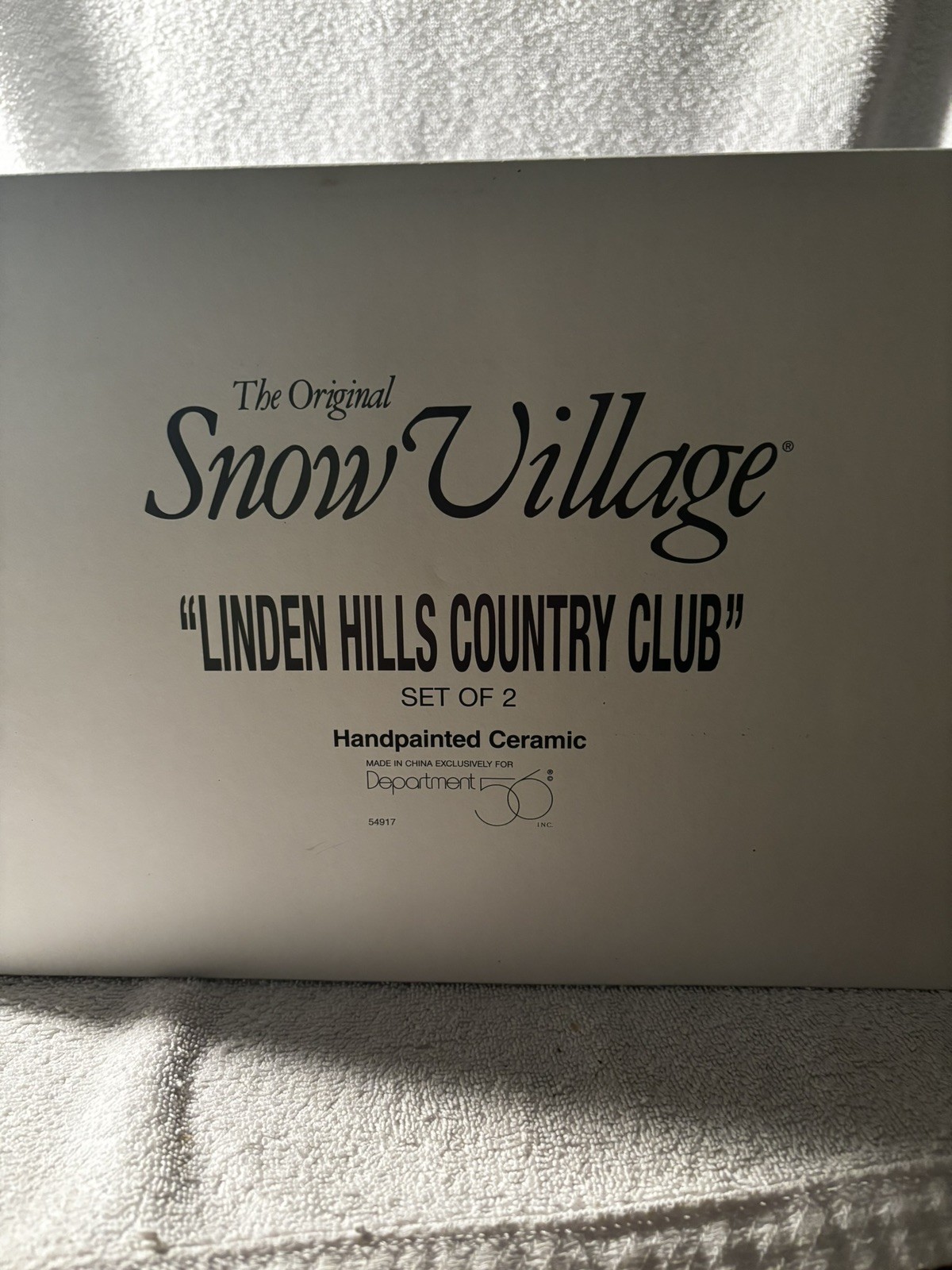 DEPARTMENT 56 LINDEN HILLS COUNTRY CLUB 56.54917 **Never Been Displayed ** DEPARTMENT 56 LINDEN HILLS COUNTRY CLUB 56.54917 **Never Been Displayed **