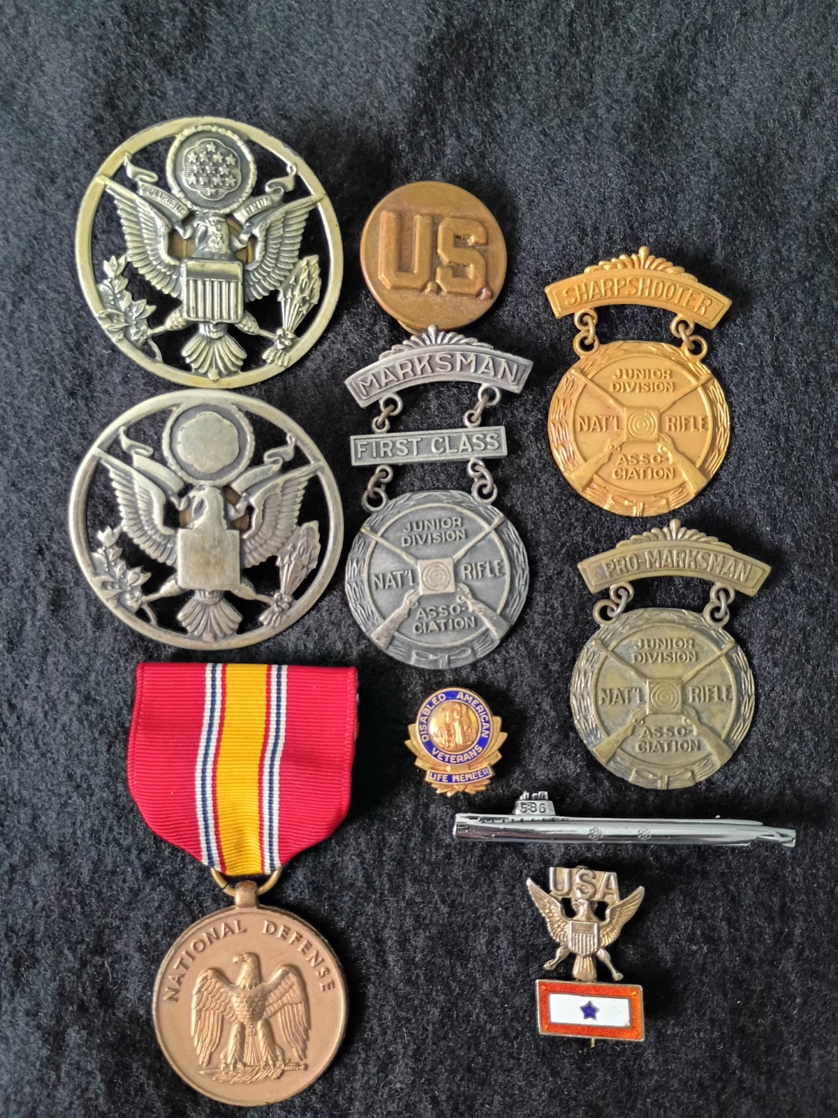 LOT 10 US MILITARY/NRA/(STERLING 925 WW2 EAGLE BLUE STAR)/MEDALS-PINS LOT 10 US MILITARY/NRA/(STERLING 925 WW2 EAGLE BLUE STAR)/MEDALS-PINS