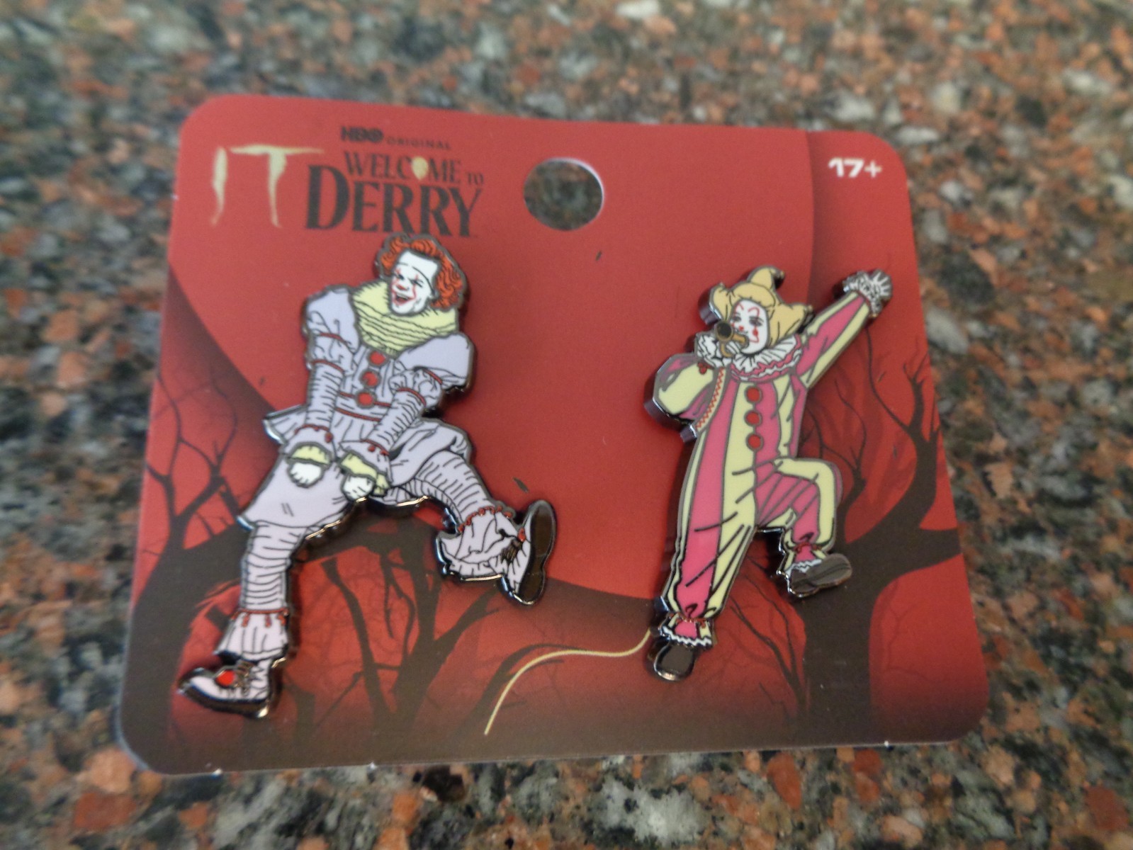 IT Welcome To Derry Enamel Pin Set of 2 Pennywise & Periwinkle Dancing Metal New IT Welcome To Derry Enamel Pin Set of 2 Pennywise & Periwinkle Dancing Metal New
