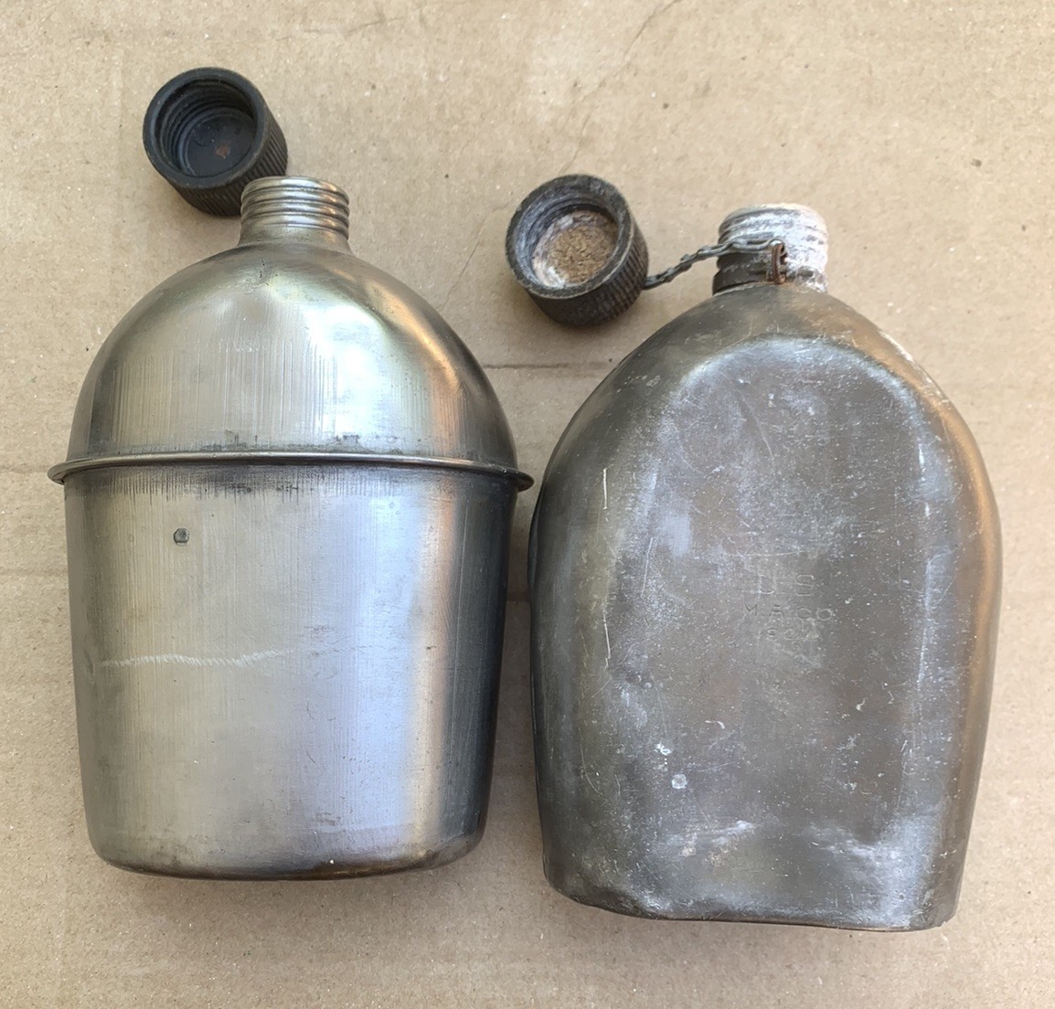 2x Original WWII US Military Metal Canteens 