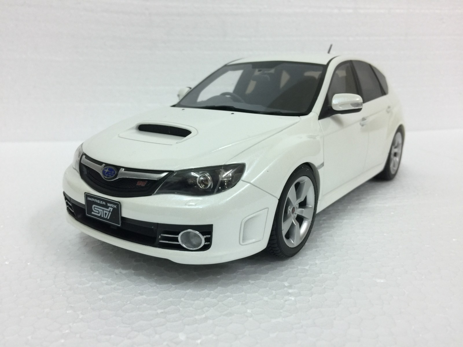 Otto Mobile OT775  Subaru Impreza WRX STI V. 10 Route Twisk 1:18 scale model car