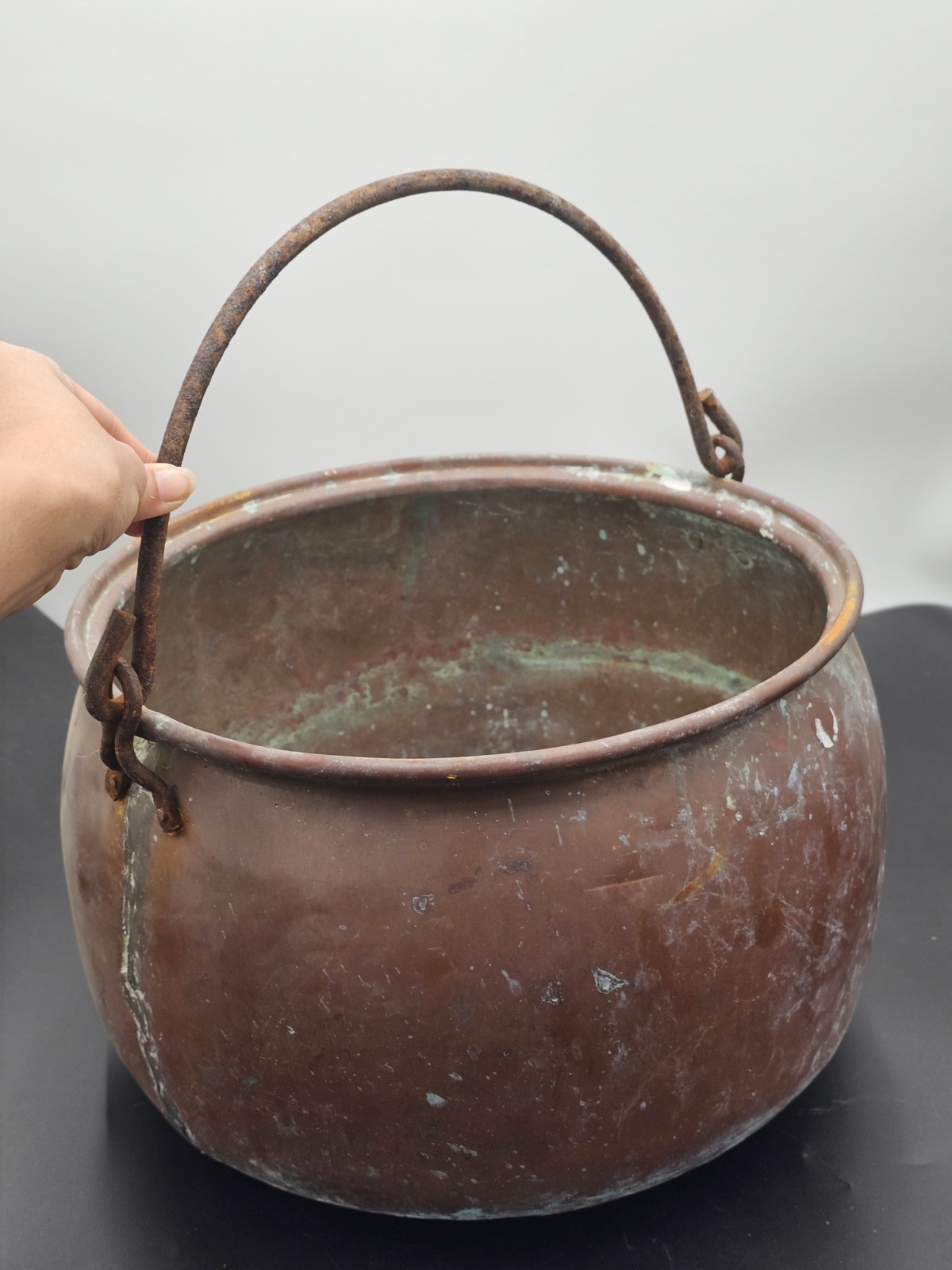 Antique 19th-Century Primitive Copper Cauldron Hand-Hammered Body, an Aged Green
