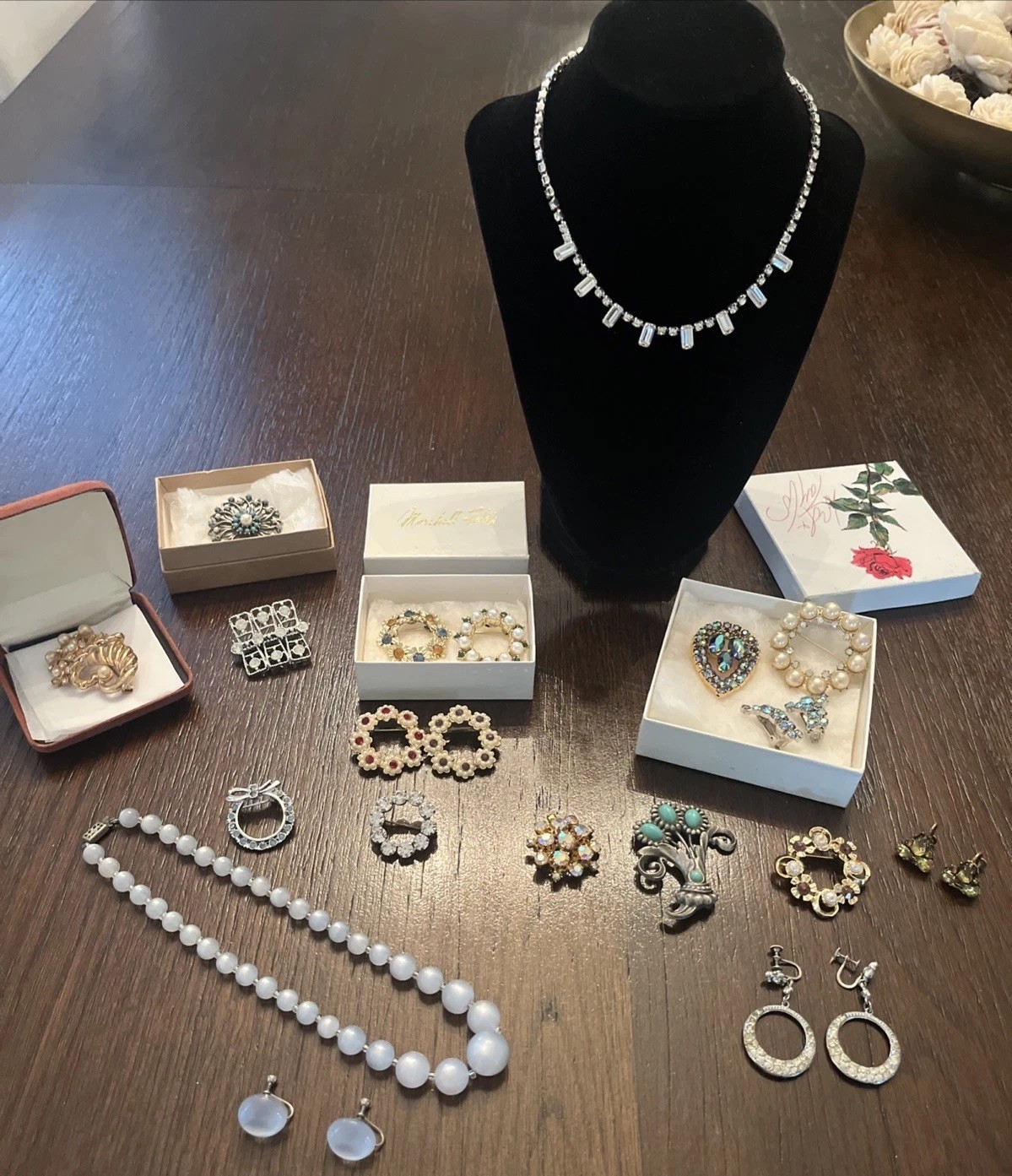 Grandma's Vintage Jewelry Lot Estate Items Grandma's Vintage Jewelry Lot Estate Items