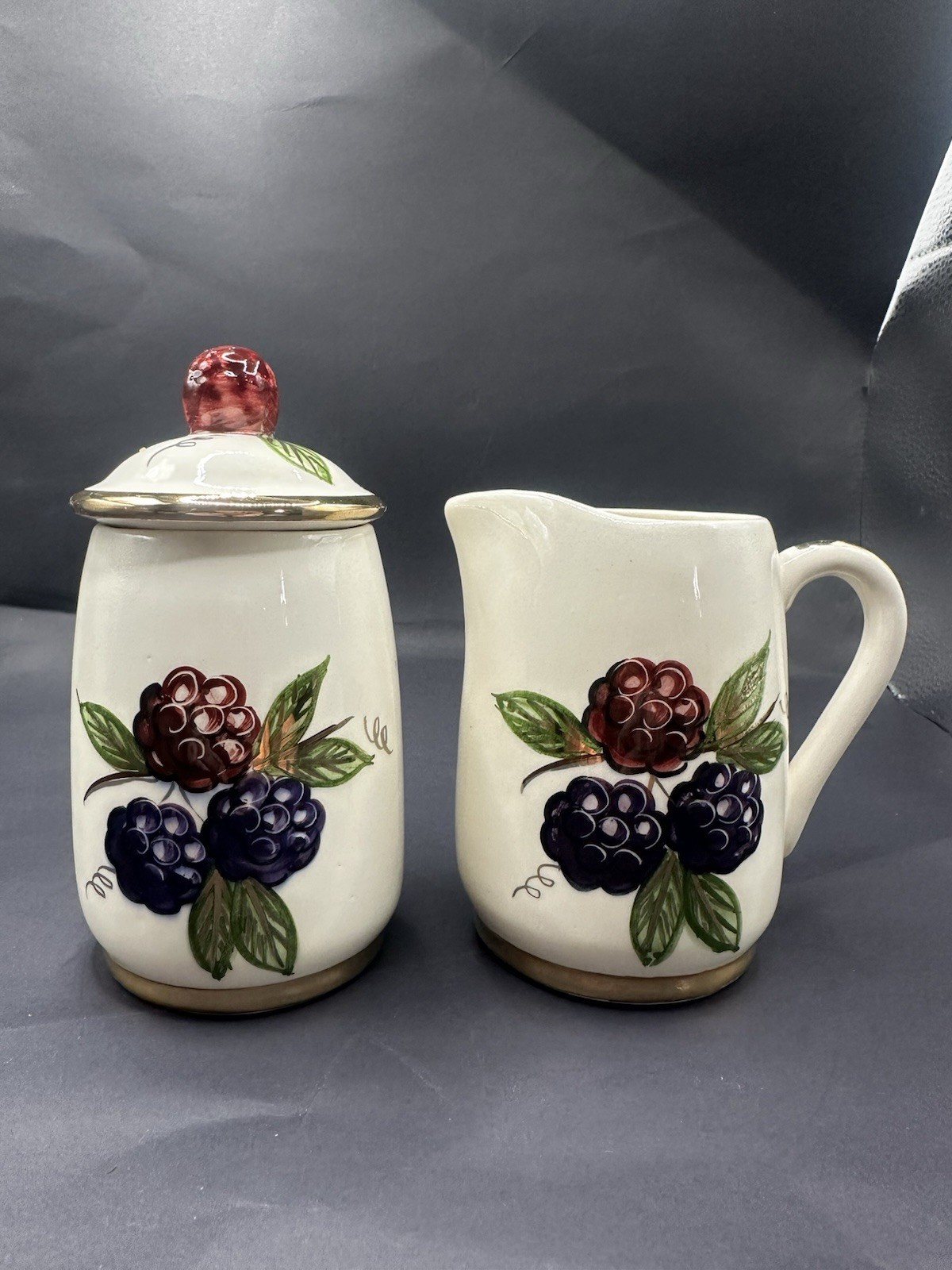 Knotts Berry Farm Purple Jam Jar Pot Creamer Ceramic Buena Park CA Vintage