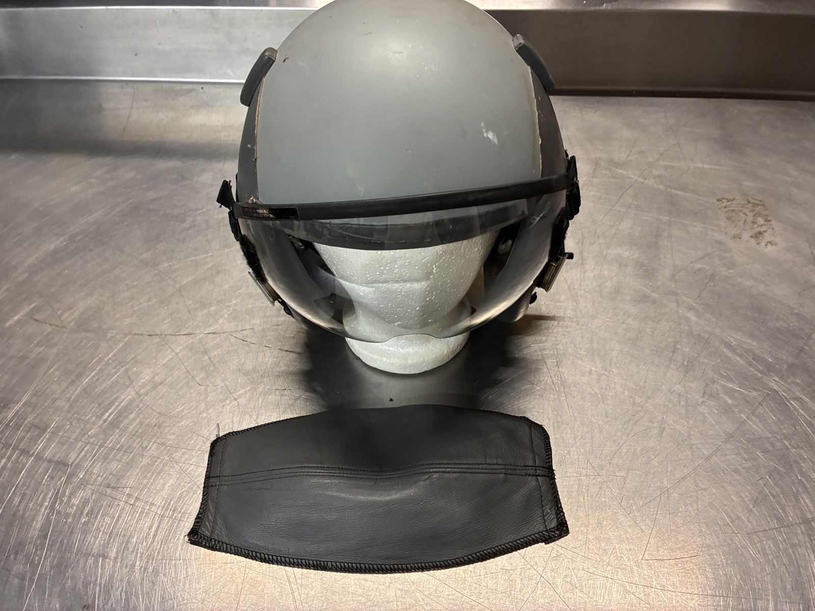 Military Flight Helmet W/ Visor Military Flight Helmet W/ Visor