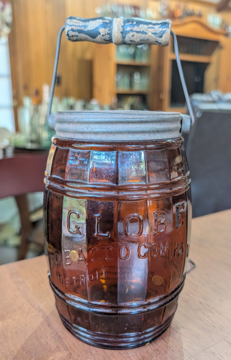 VINTAGE Amber Globe Tobacco Co Barrel Style Cigar Jar, Detroit MI, Original Lid VINTAGE Amber Globe Tobacco Co Barrel Style Cigar Jar, Detroit MI, Original Lid