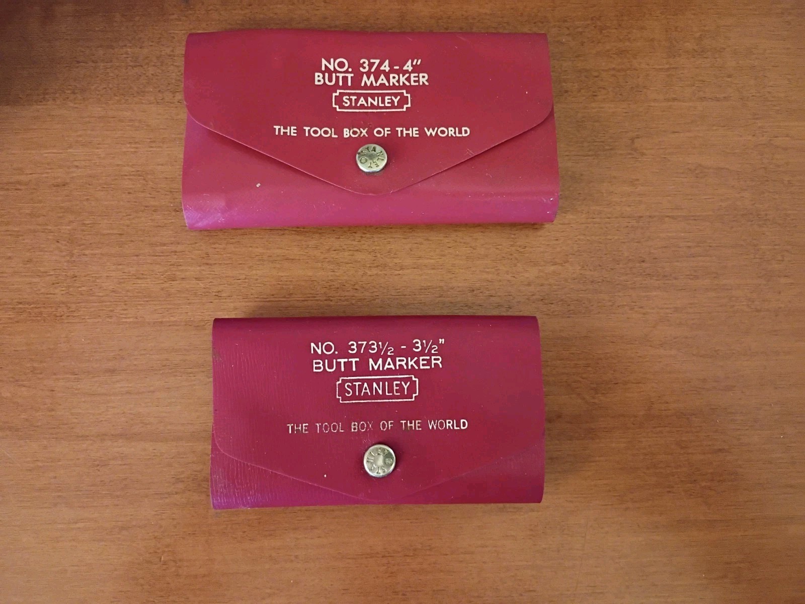 2 VINTAGE STANLEY BUTT MARKERS NO.373 1/2 and NO.374 2 VINTAGE STANLEY BUTT MARKERS NO.373 1/2 and NO.374