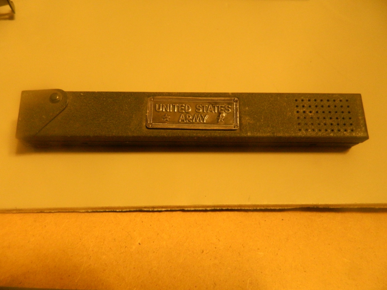 VTG US Army Metal Toothbrush Holder  RARE & Nice CONDITION  MAY BE WW 1