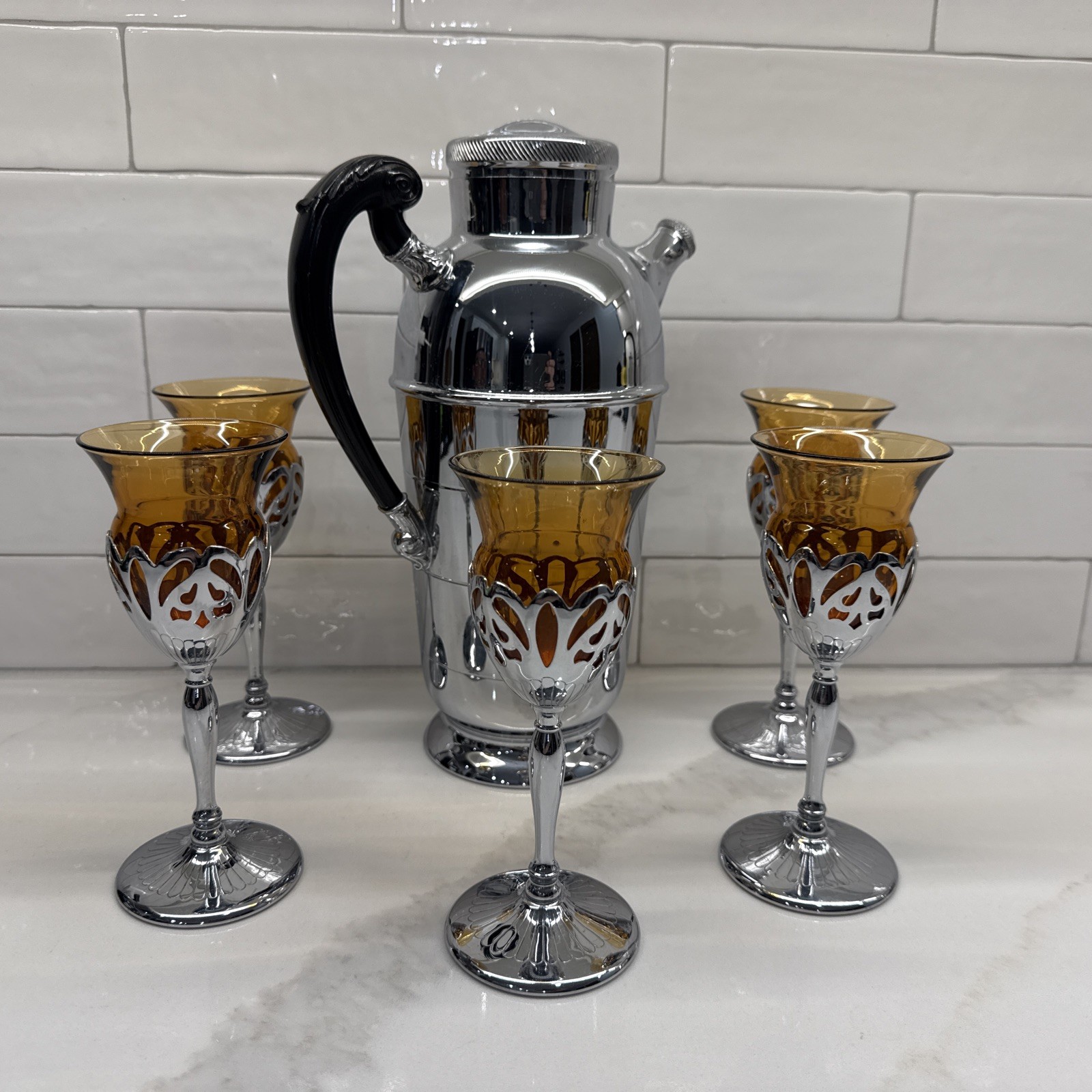 Farber Bros NY Krome Kraft Art Deco Cocktail Shaker Set 5 Amber Cordial Glasses
