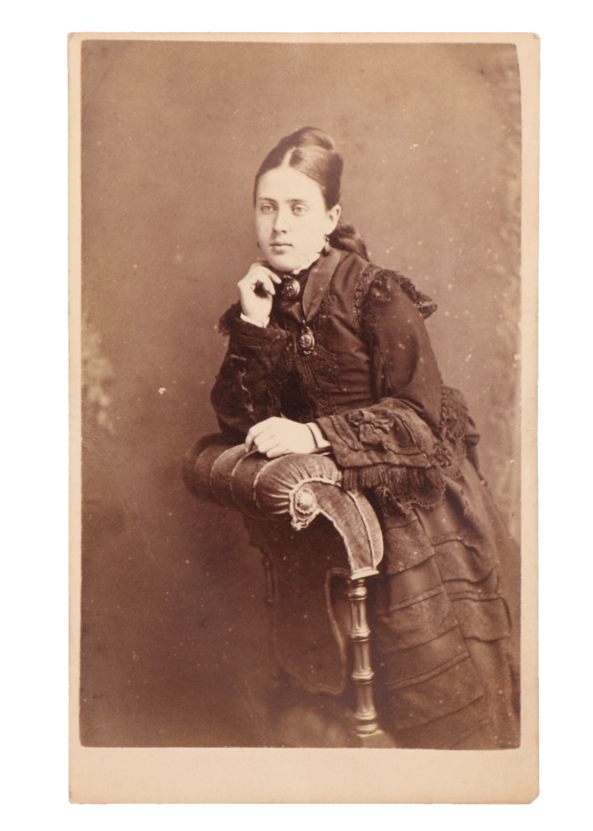 Victorian Era Carte de Visite Women Ornate Textured Gown Derbyshire England #243