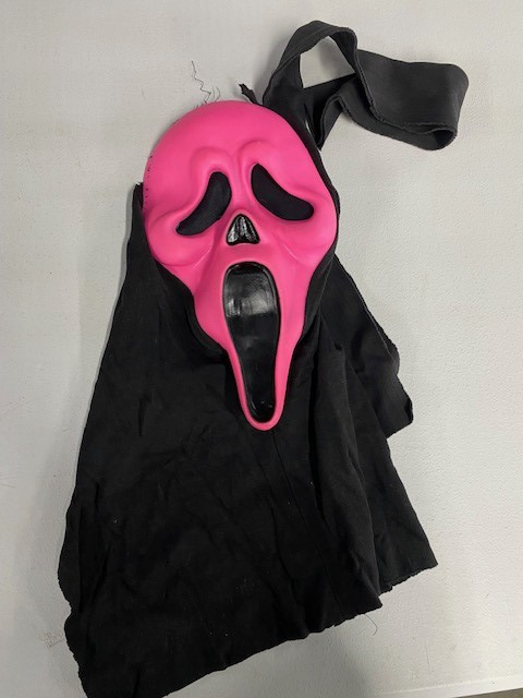 Fun World Scream Fantastic Faces Florescent Pink Ghost Face Mask