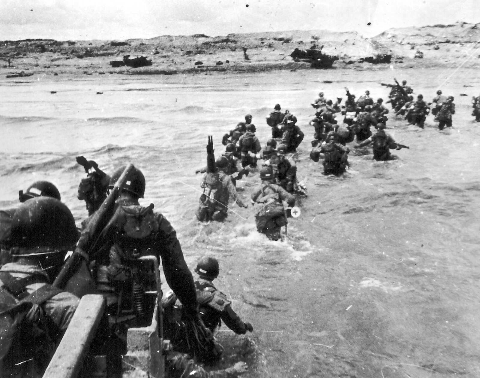 US Army troops D-Day Normandy Utah Beach  WW2 WWII Re-Print 5 x 7