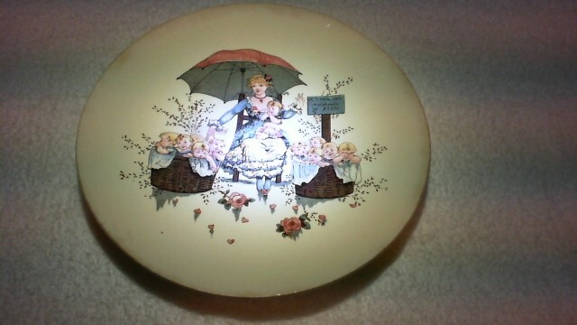 Rare Antique French Sarreguemines Pottery Plate\ Rare Antique French Sarreguemines Pottery Plate\