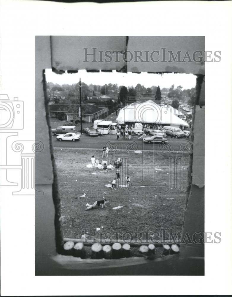 1990 Press Photo Bonfire House View of the Festival of the Bonfires in Lutcher 1990 Press Photo Bonfire House View of the Festival of the Bonfires in Lutcher