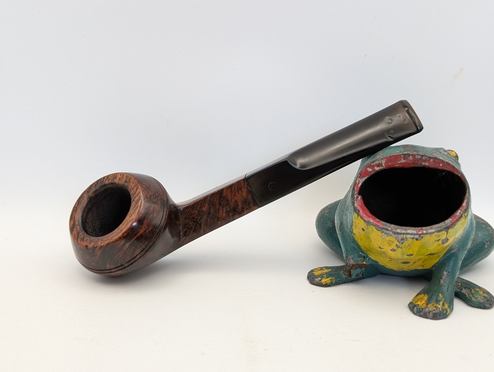 Vintage GBD Irwin\'s London Made 9240 Smooth Bulldog Estate Tobacco Pipe 