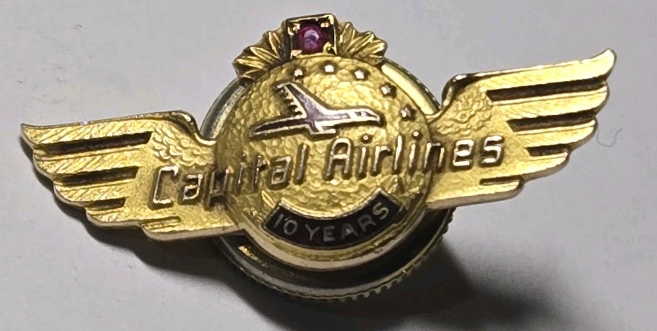 Vtg 1950s Capital Airlines 10 Years 10K Gold Enamel Ruby Wings Badge Screw Back