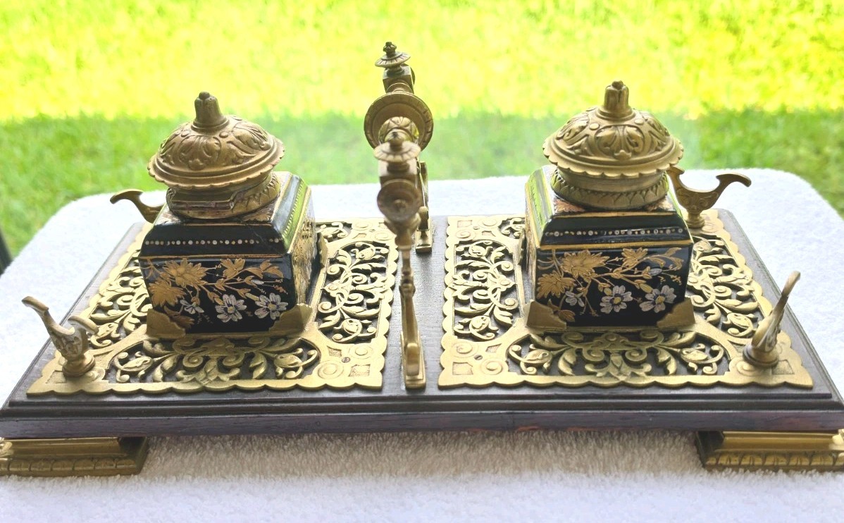 Antique Double Inkwell Victorian Black Porcelian Enamel Flowers W/ Gold W/ Stand Antique Double Inkwell Victorian Black Porcelian Enamel Flowers W/ Gold W/ Stand
