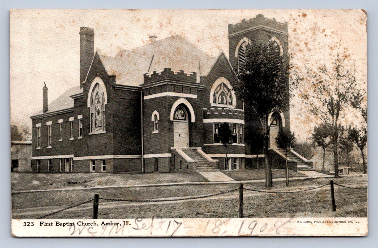 K7/ Arthur Illinois Postcard c1910 First Baptist Church Building 216