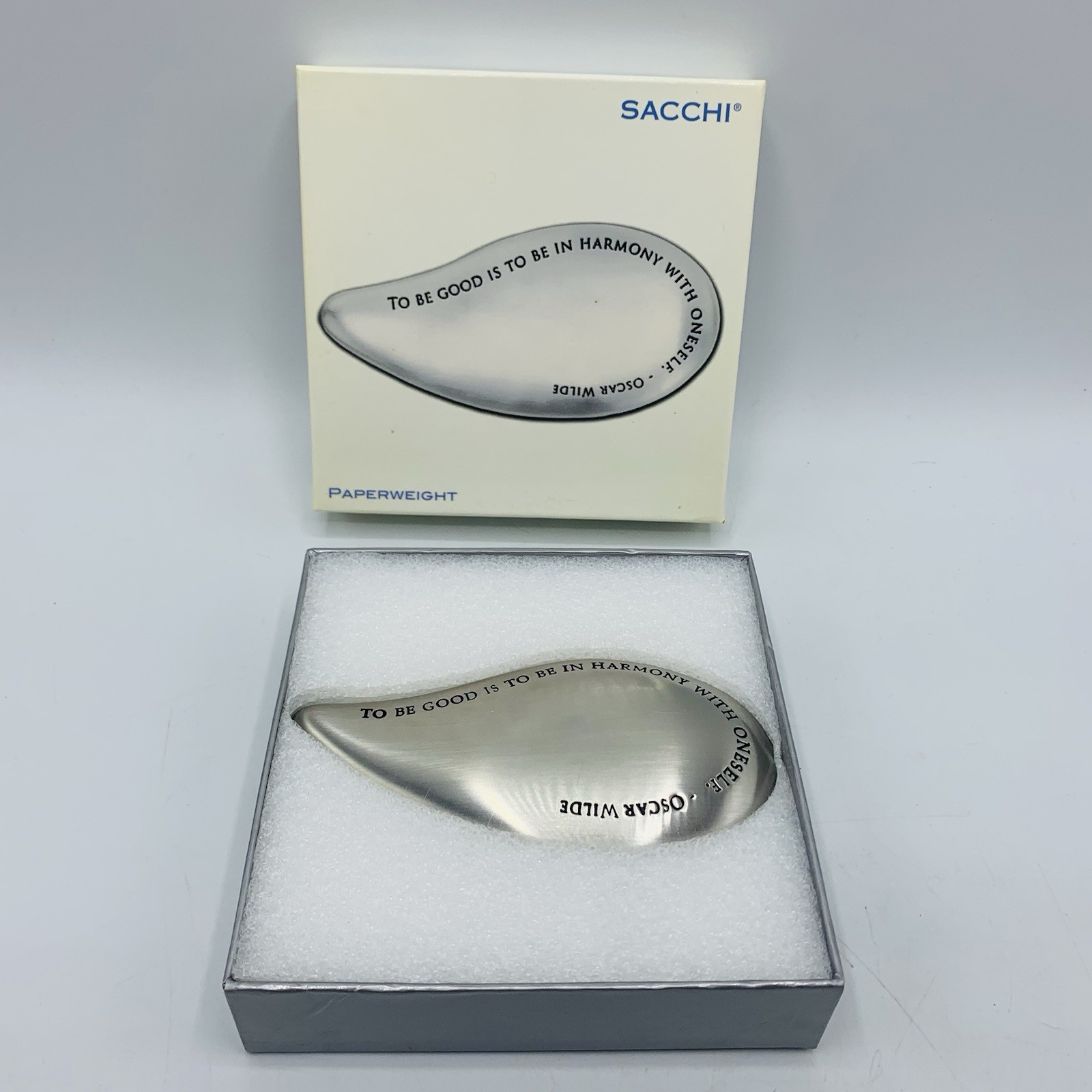 Sacchi Silver Pewter Leaf Paperweight With Quote By Oscar Wilde Swing LTD NIB Sacchi Silver Pewter Leaf Paperweight With Quote By Oscar Wilde Swing LTD NIB