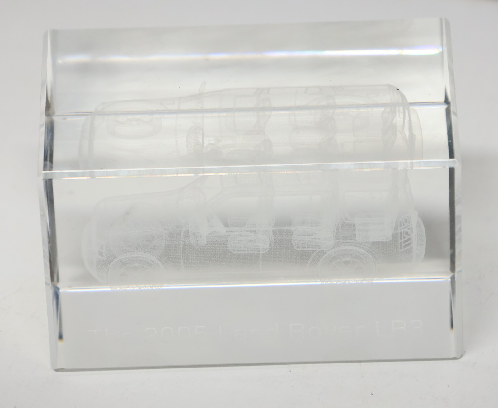2005 Land Rover LR3 3D Laser Etched Crystal Glass Paperweight Desk Display